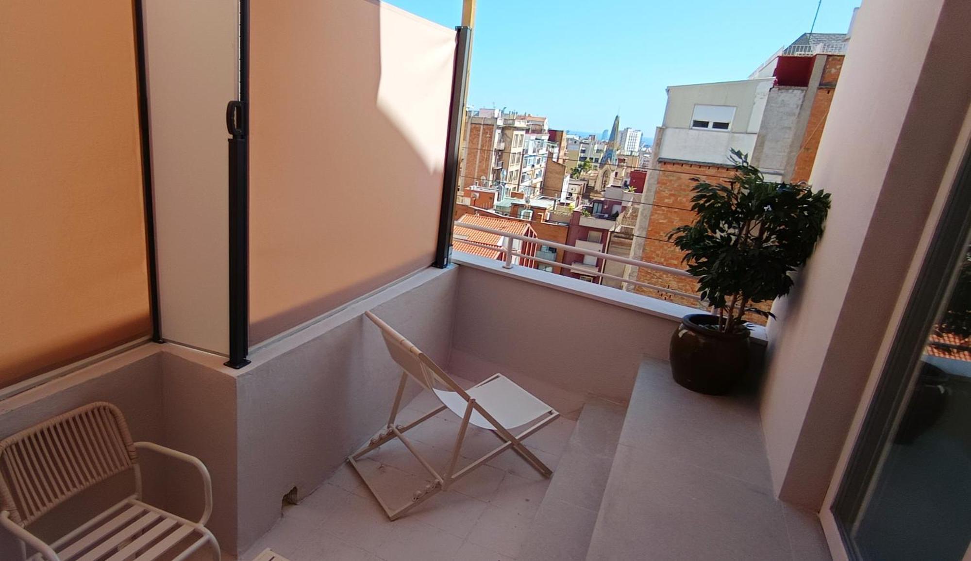One-Bedroom Apartment Terrace